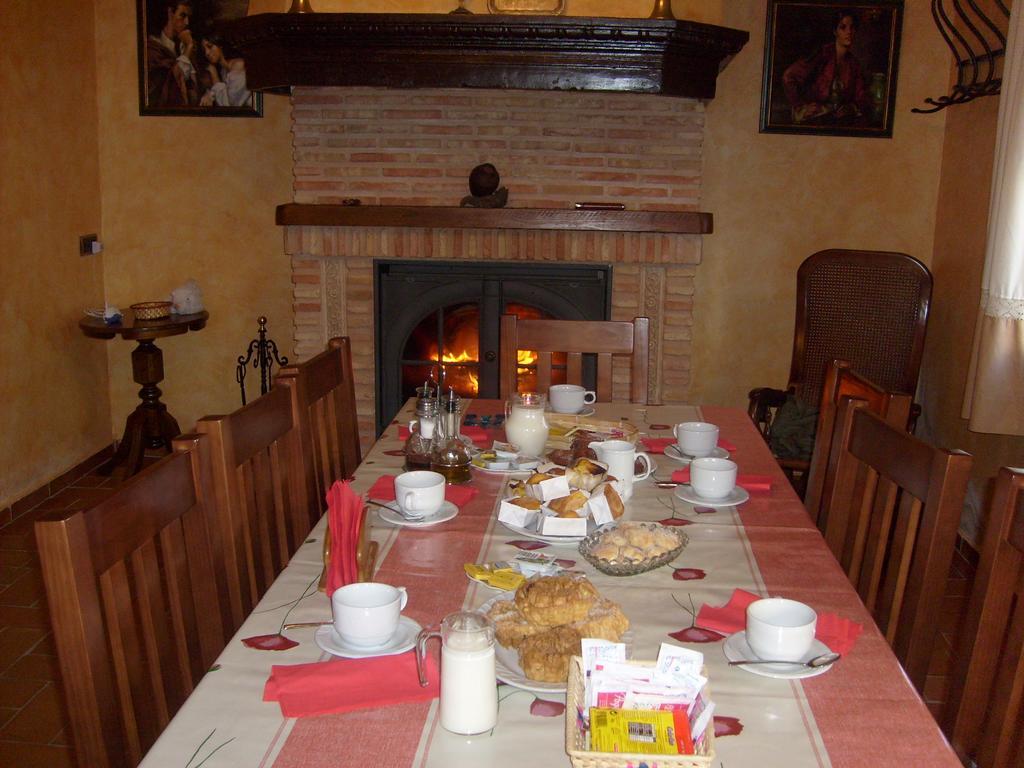Senorio De Monterruiz Vendégház Casas de Santa Cruz Kültér fotó